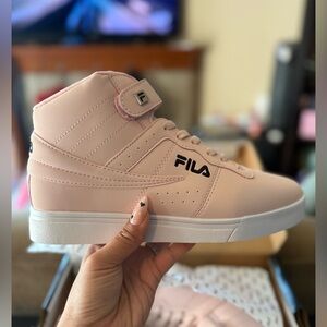 Fila Women's Vulc Sneakers Shoes High Top Size 9 Pink New in Box
